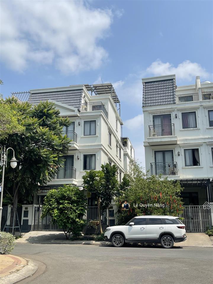Chính chủ gửi bán gấp nhà phố 7m ngang tại lakeview city. gần công viên, hồ bơi.  0911 738 ***