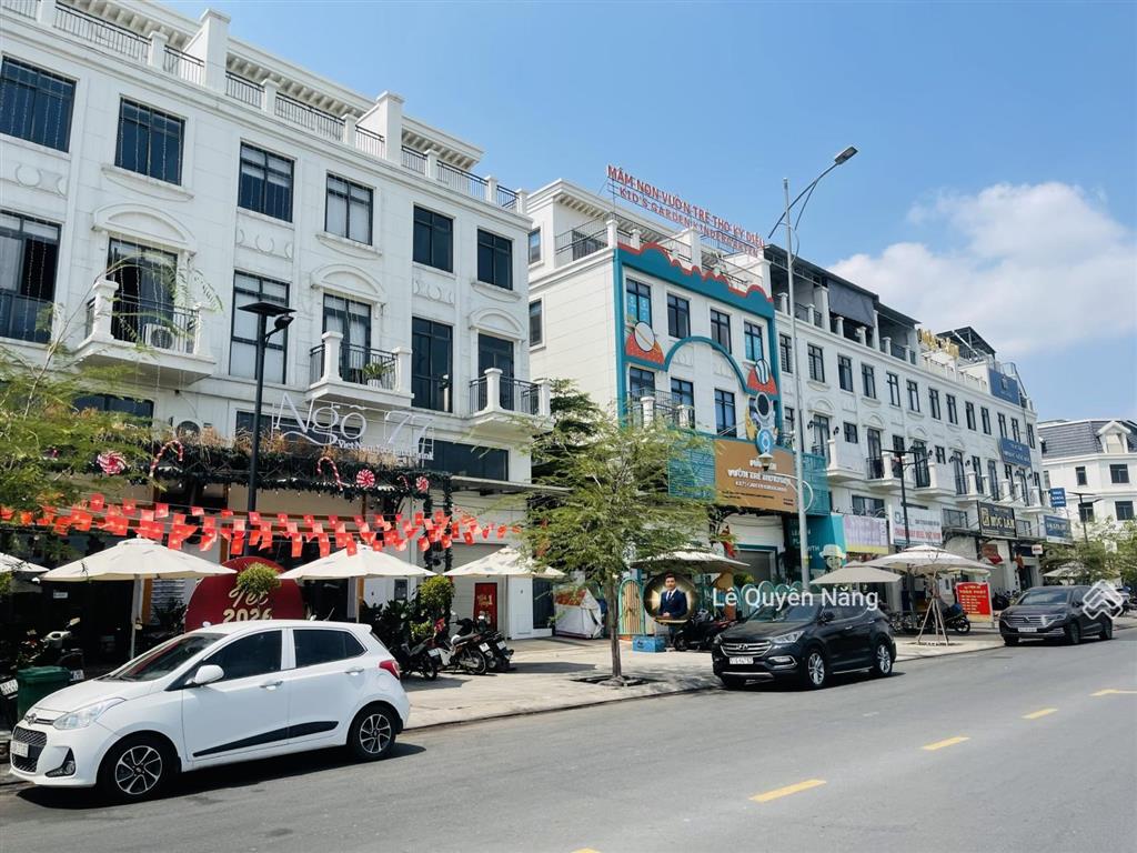 Bán gấp shophouse trục chính lakeview city  5x20m, chỉ 22.95 tỷ đã hoàn thiện. sản phẩm khan hiếm