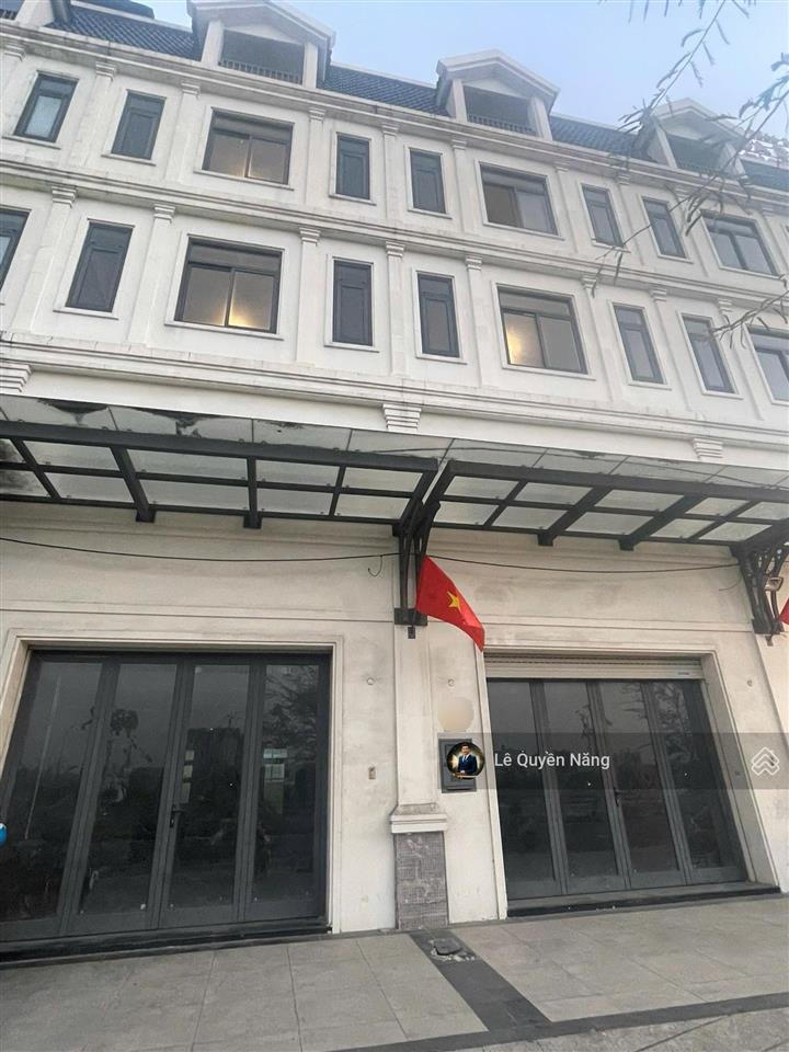 Chính chủ gửi bán gấp shophouse mặt tiền song hành lakeview city. giá 26,99 tỷ còn thương lượng.