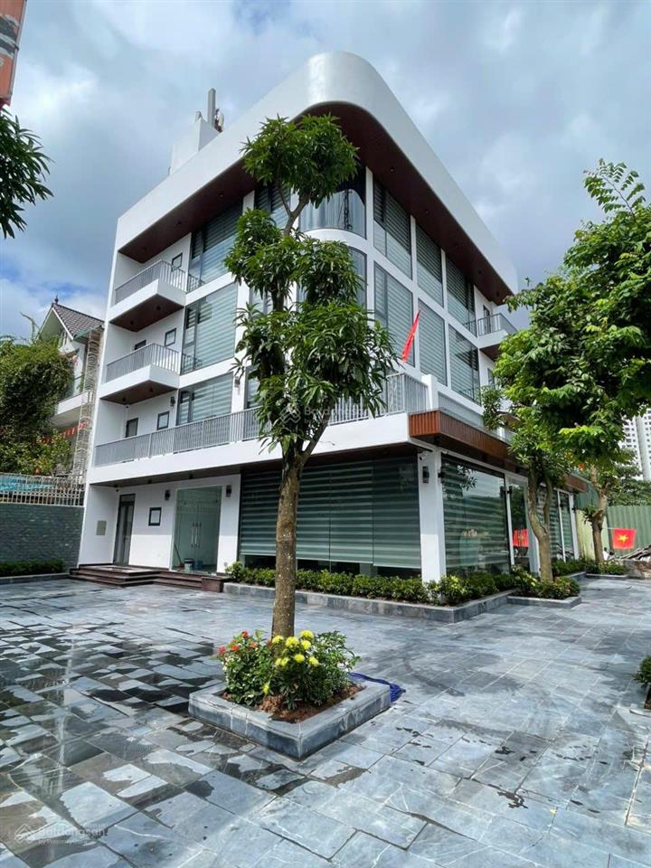 Chủ cần bán lô áp góc kđt pháp vân  không xem là mất 286m², 4 tầng, giá 55 tỷ. .0977 355 ***