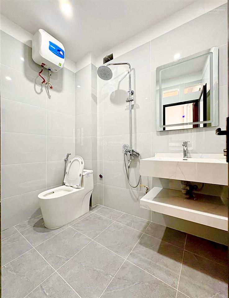 Ba gác đỗ cổng  50 m ô tô tránh  bán đất tặng nhà 5 tầng đẹp  giá tốt  khách mua nhanh