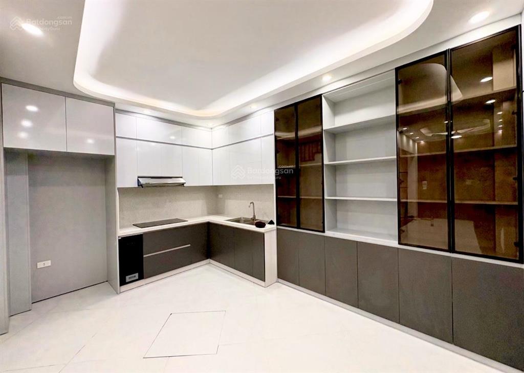 Ba gác đỗ cổng  50 m ô tô tránh  bán đất tặng nhà 5 tầng đẹp  giá tốt  khách mua nhanh