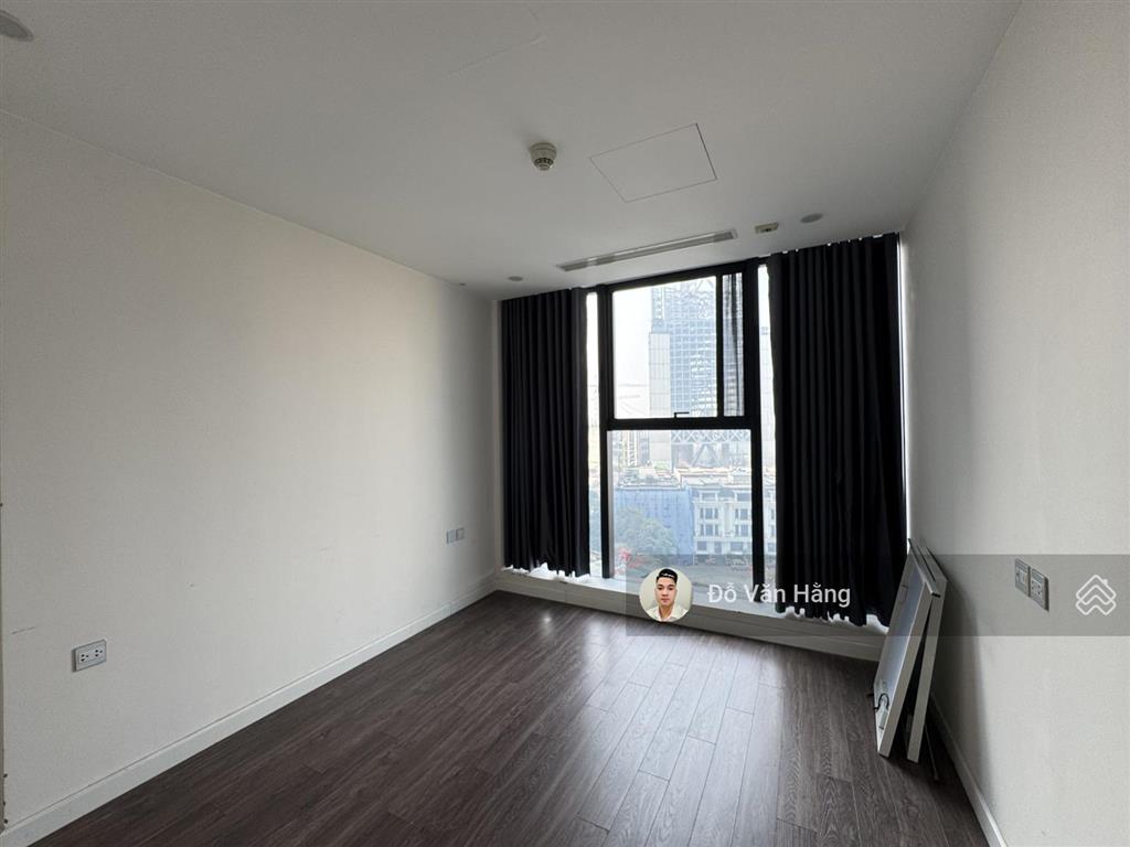 Cho thuê căn góc 3 ngủ 104m2 đồ cơ bản giá 18 triệu/th, vào được ngay