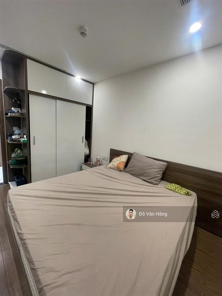 Bán căn 2 ngủ full đồ tầng cao sunshine city 81m2 view sông hồng giá 8,5 tỷ  sổ đỏ sang tên