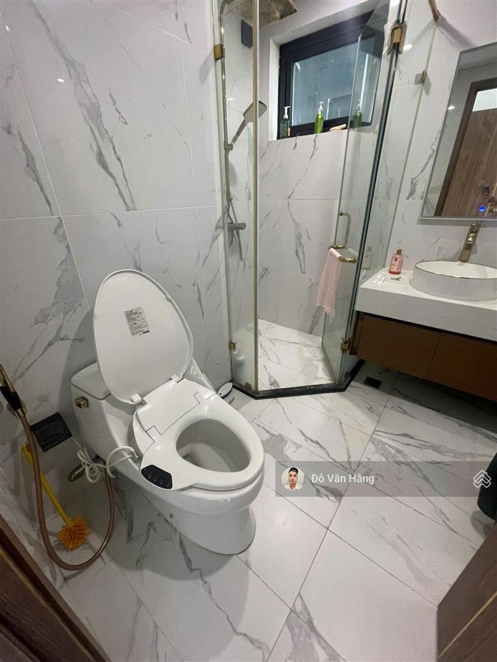 Bán căn 2 ngủ full đồ tầng cao sunshine city 81m2 view sông hồng giá 8,5 tỷ  sổ đỏ sang tên