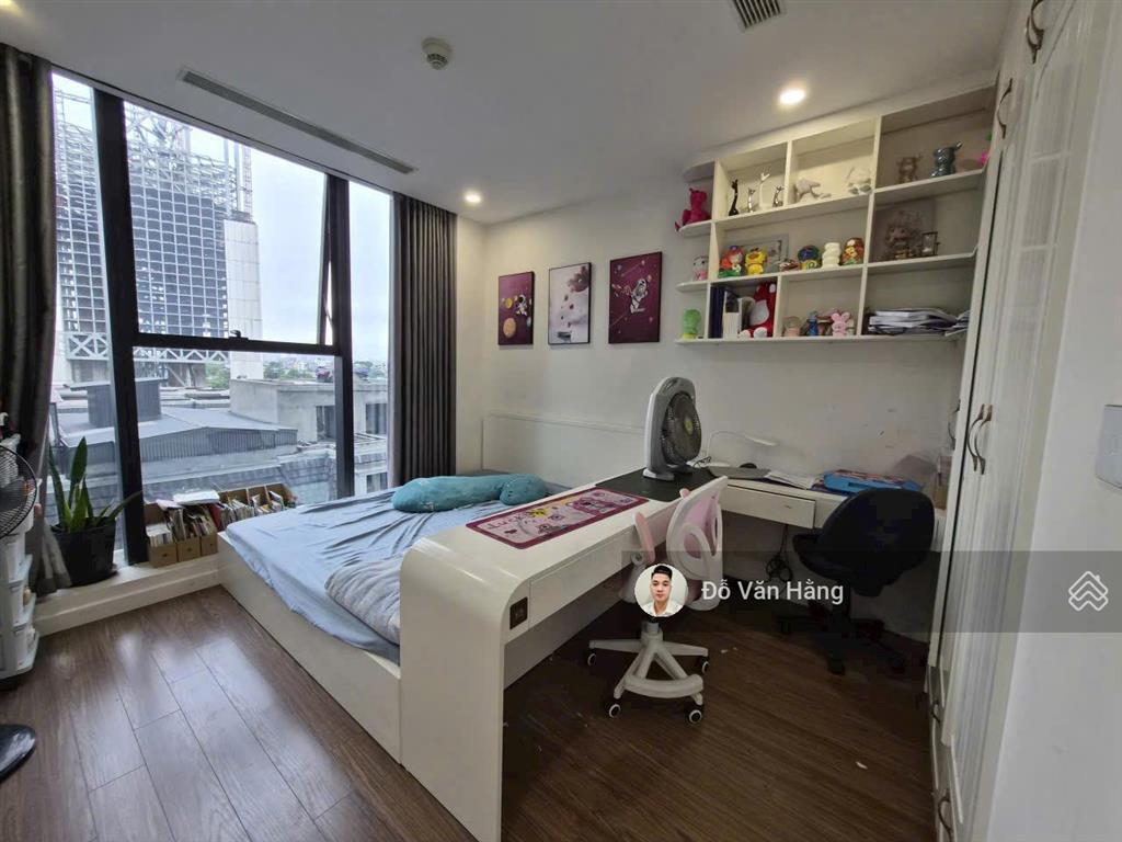 Bán căn 3 phòng ngủ full đồ sunshine city view nội khu giá 10,5 tỷ  sổ đỏ sang tên