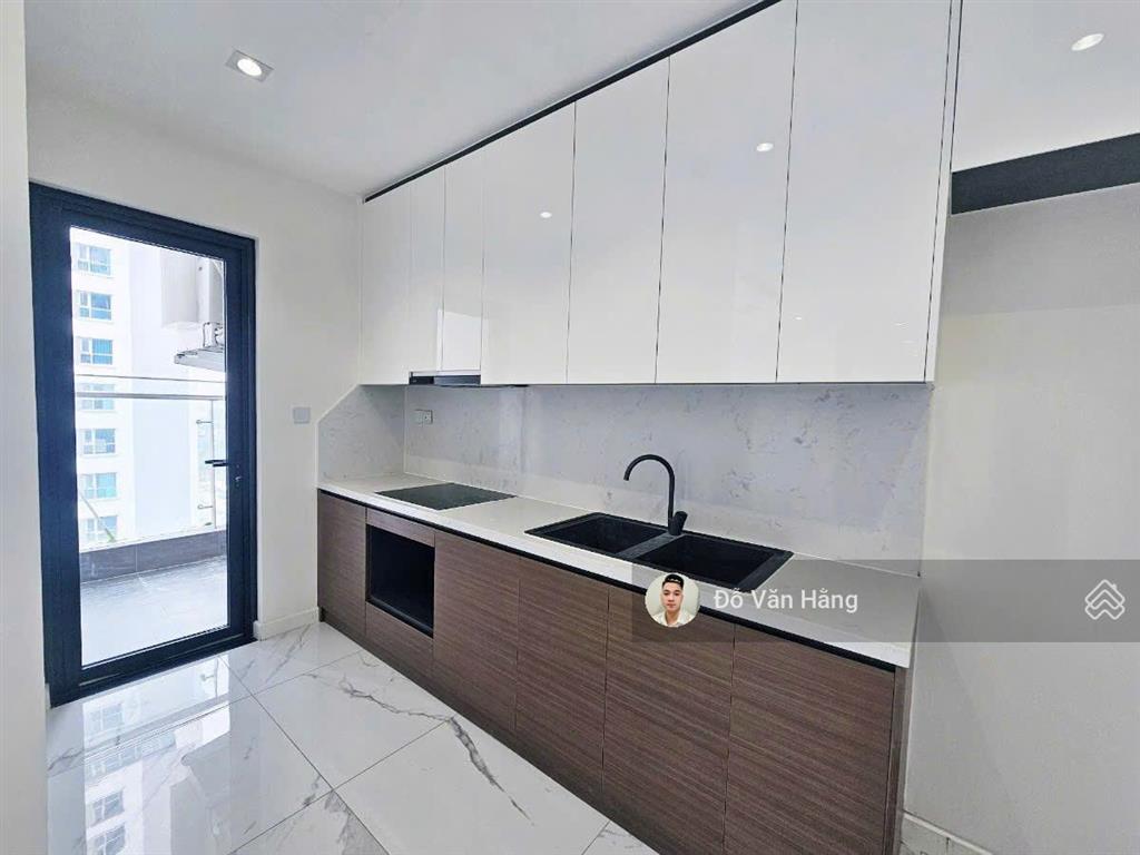 Bán căn góc 3 phòng ngủ góc đồ cơ bản sunshine city, giá tốt chỉ 9,9 tỷ sổ đỏ sang tên