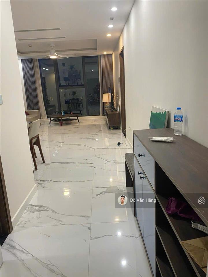 Cho thuê nhanh căn 2 ngủ full nội thất giá 18 triệu sunshine city