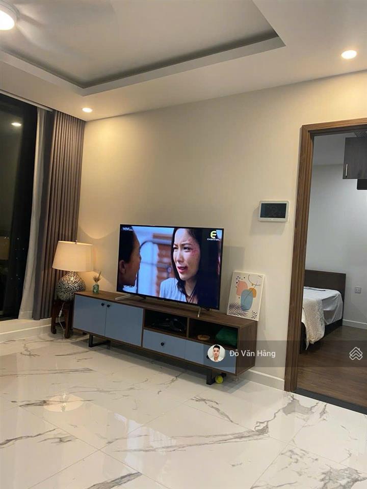 Cho thuê nhanh căn 2 ngủ full nội thất giá 18 triệu sunshine city