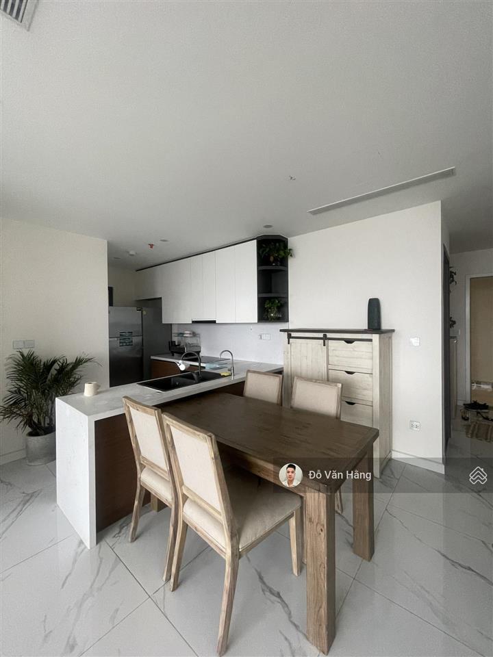 Bán căn 2 phòng ngủ + 1 đa năng sunshine city view sông hồng giá chỉ 8,4 tỷ  sổ đỏ sang tên