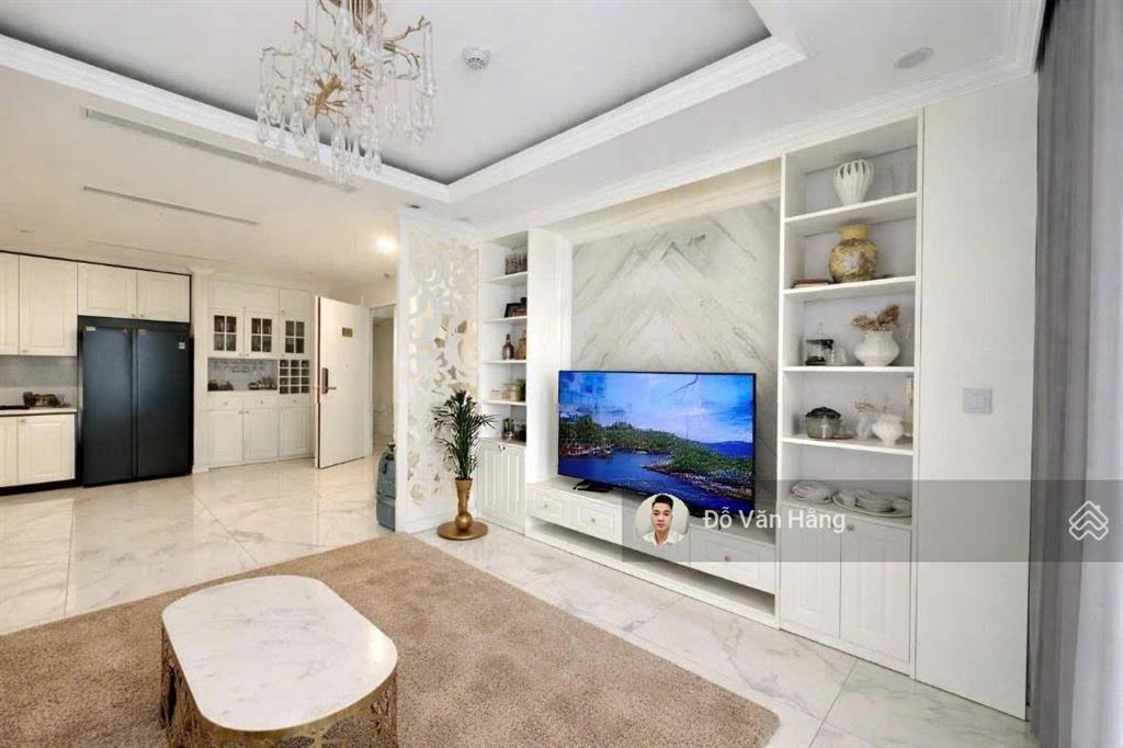 Cho thuê nhanh căn 3 ngủ sunshine city full đồ đẹp tầng cao 105m2