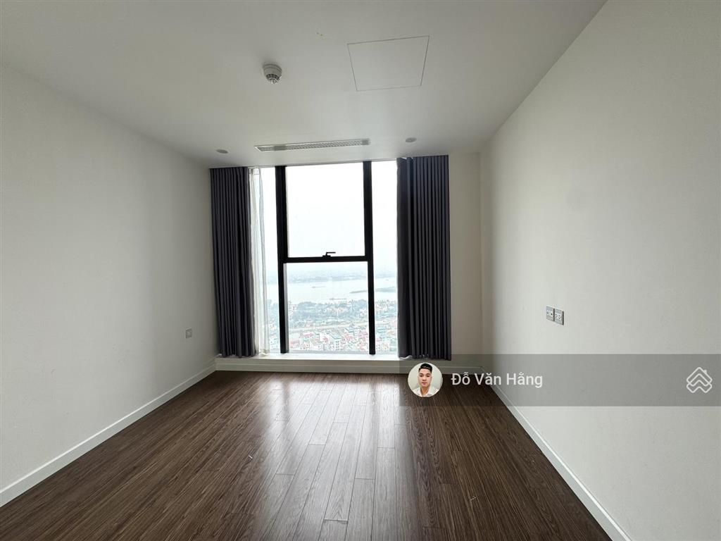 Bán nhanh căn 3 ngủ view sông hồng các phòng đều sáng 105m2 giá 12,4 tỷ  sổ đỏ sang tên