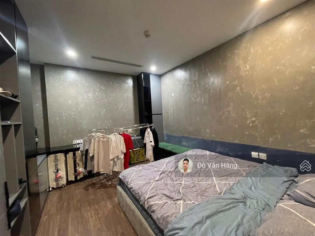 Bán căn 2 ngủ full đồ sunshine city 80m2 view quảng trường giá 8,6 tỷ sổ đỏ sang tên