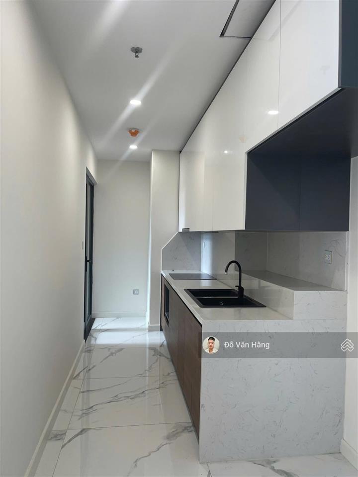 Cho thuê nhanh 2pn + 1 89m2 đồ cơ bản sunshine city giá 15 triệu/ tháng