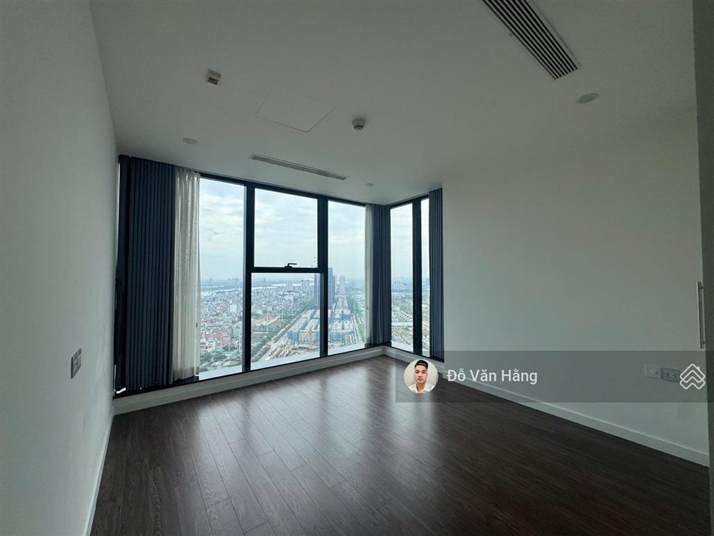 Cho thuê căn 3 ngủ 117m2 sunshine city tầng cao view sông hồng