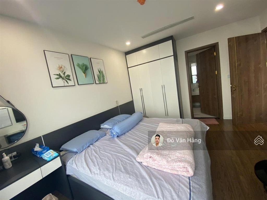 Bán nhanh căn 3 ngủ sunshine city full đồ có ban công phòng khách  giá 10 tỷ sổ đỏ sang tên