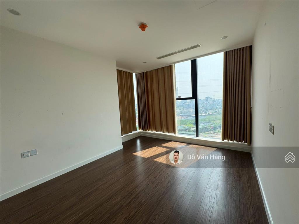 Cho thuê căn 3 ngủ + 1 đa năng sunshine city đồ cơ bản 116m² vào ở ngay