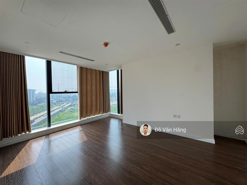 Cho thuê căn 3 ngủ + 1 đa năng sunshine city đồ cơ bản 116m² vào ở ngay