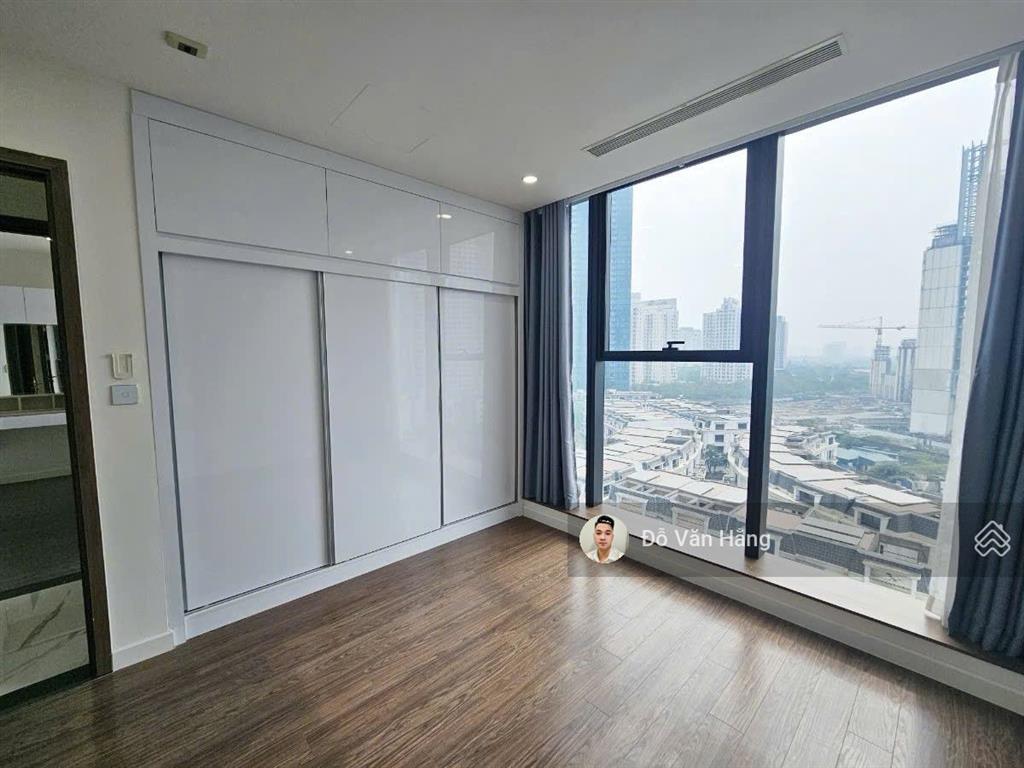 Bán nhanh căn góc 3 ngủ sunshine city  sẵn sổ sang tên