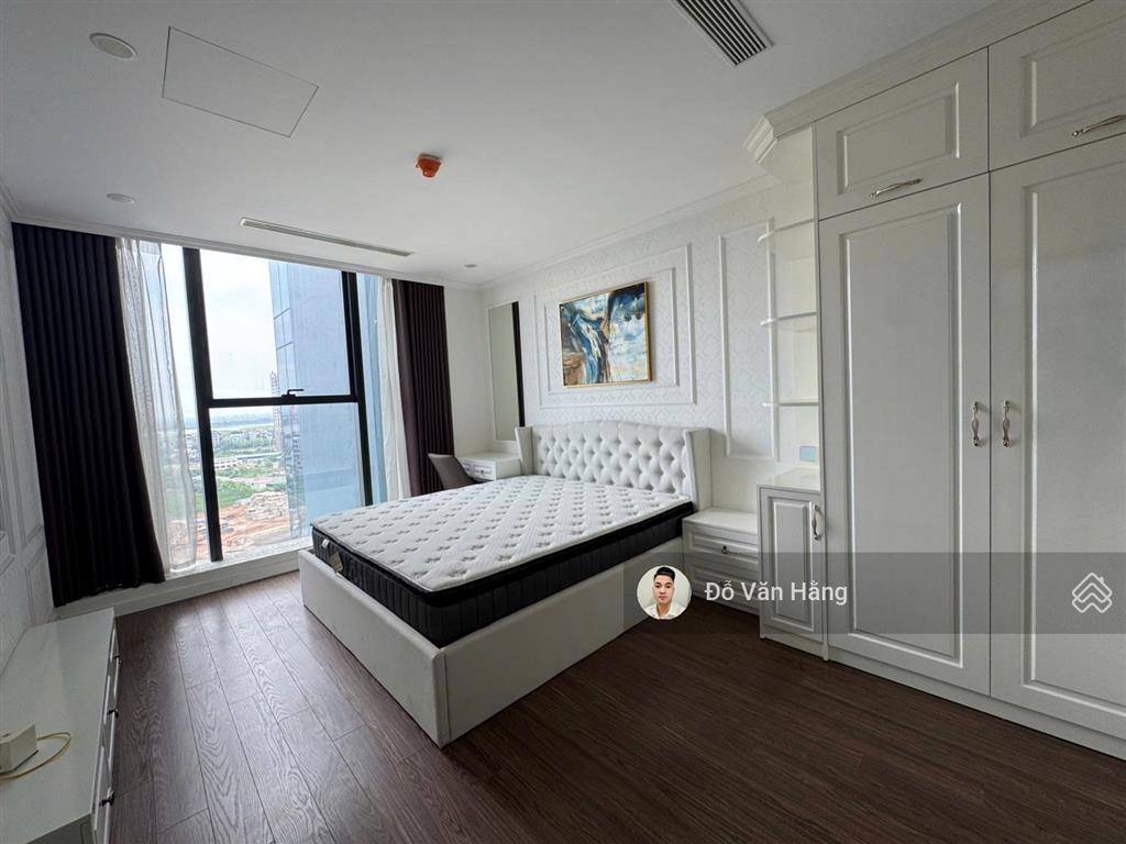 Bán căn 3 ngủ full đồ sunshine city 105m² full nội thất  sổ đỏ sang tên