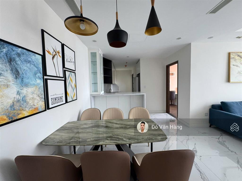 Bán căn 3 ngủ full đồ sunshine city 105m² full nội thất  sổ đỏ sang tên