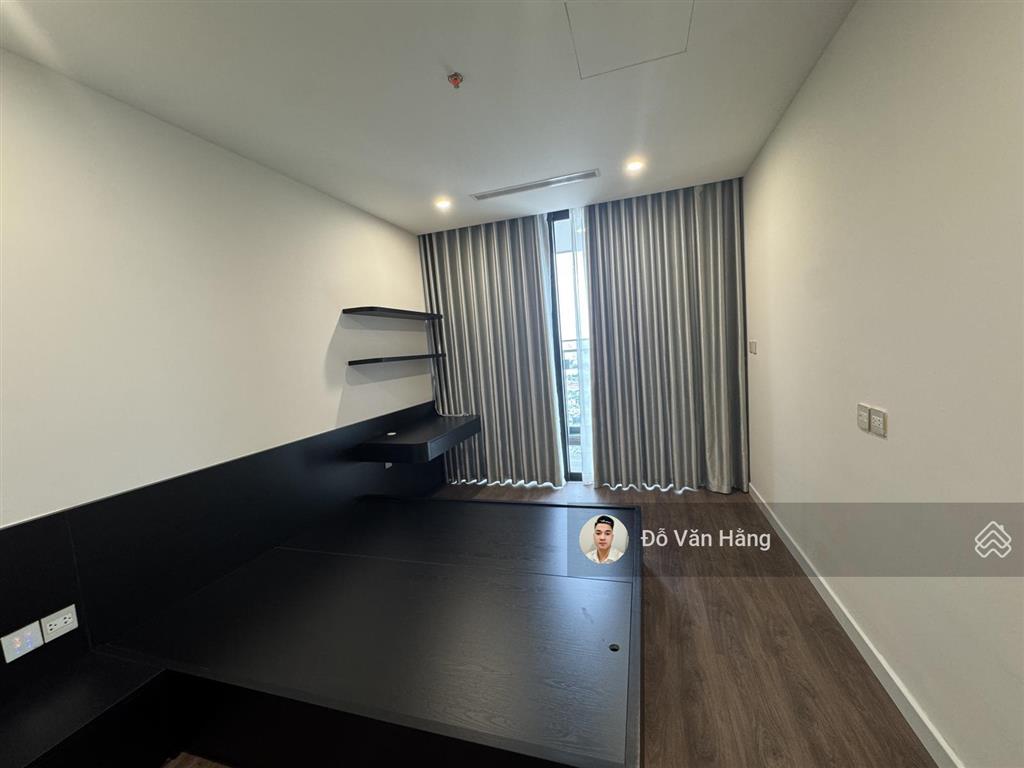 Căn 3 ngủ full đồ sunshine golden river, cho thuê vào được ngay