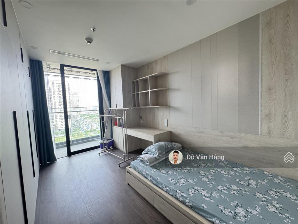 Căn 3 phòng ngủ + 1 đa năng full đồ 161m² sunshine golden river cho thuê giá rẻ vào được ngay