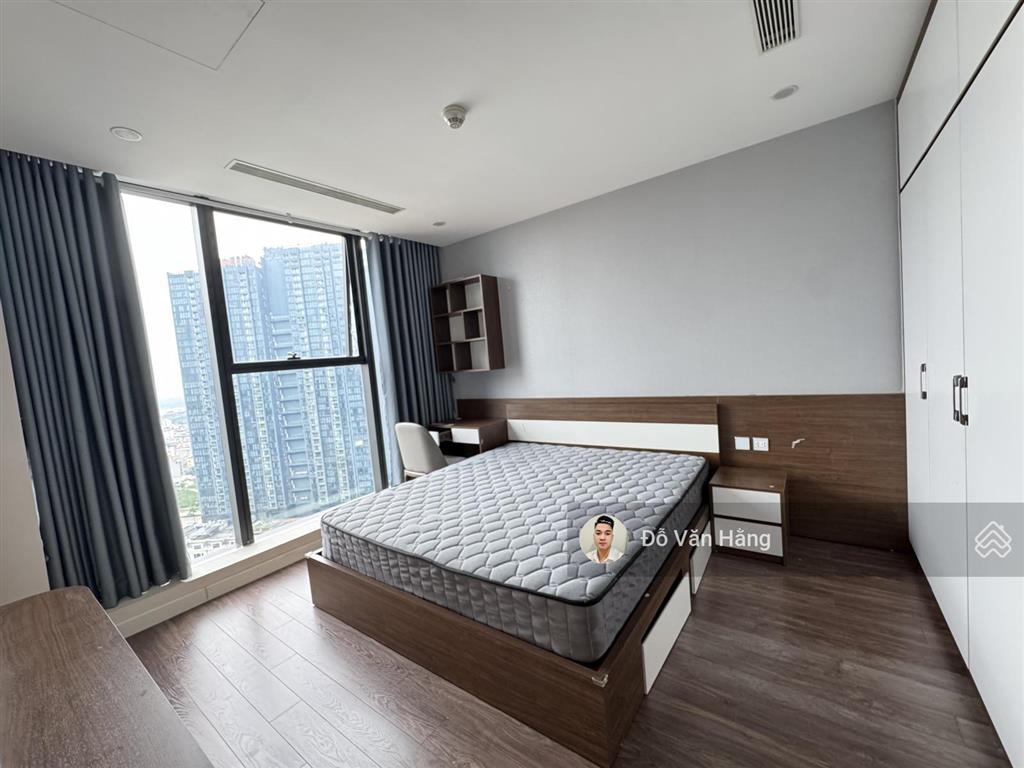 Cho thuê căn hộ 3 ngủ full đồ sunshine city giá 22 triệu, vào được ngay