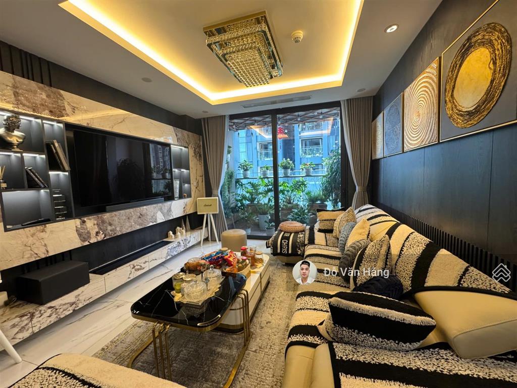 Bán căn 3 ngủ full nội thất đẹp sunshine city, sổ đỏ sang tên