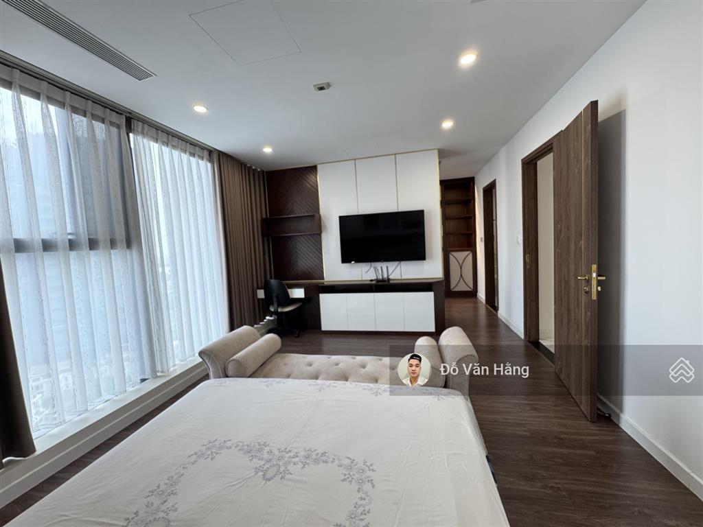 Siêu phẩm đập thông 180m2 sunshine city full nội thất vào được ngay