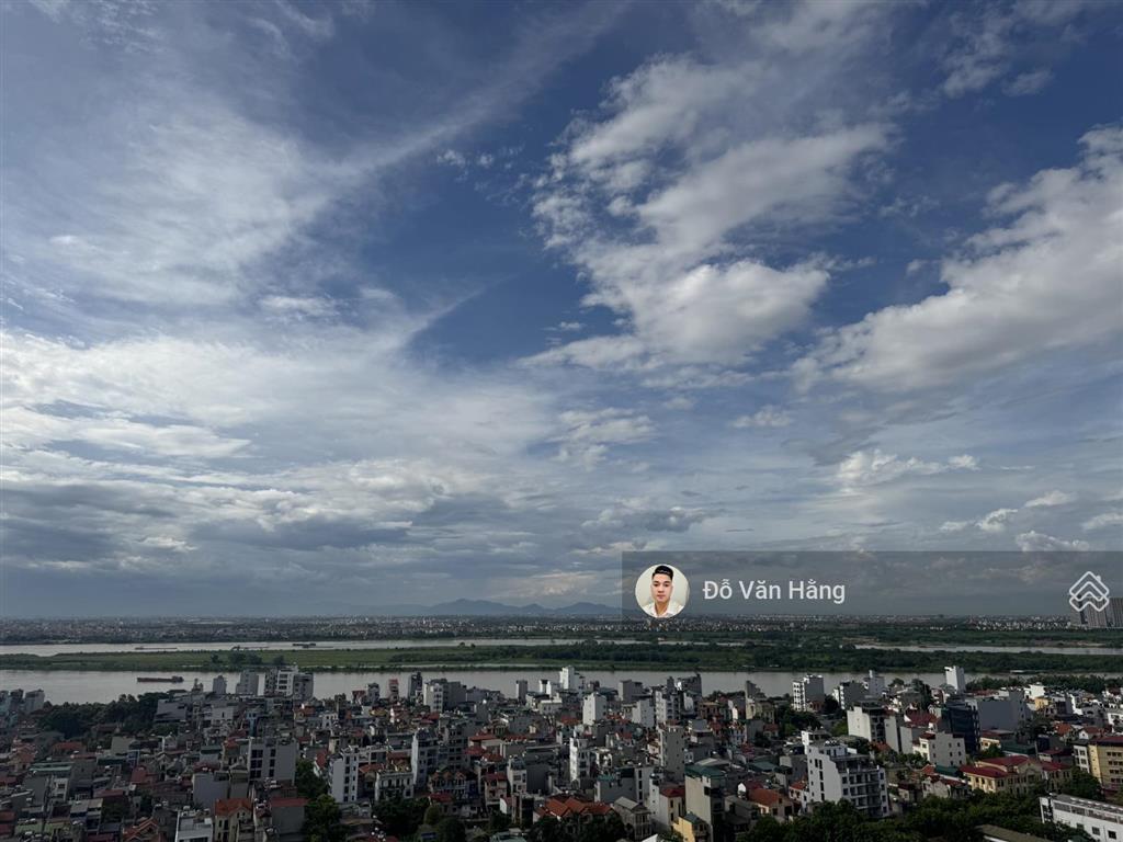 Cho thuê căn 3 ngủ full đồ đẹp 161m² view sông hồng  giá 45 triệu vào được ngay