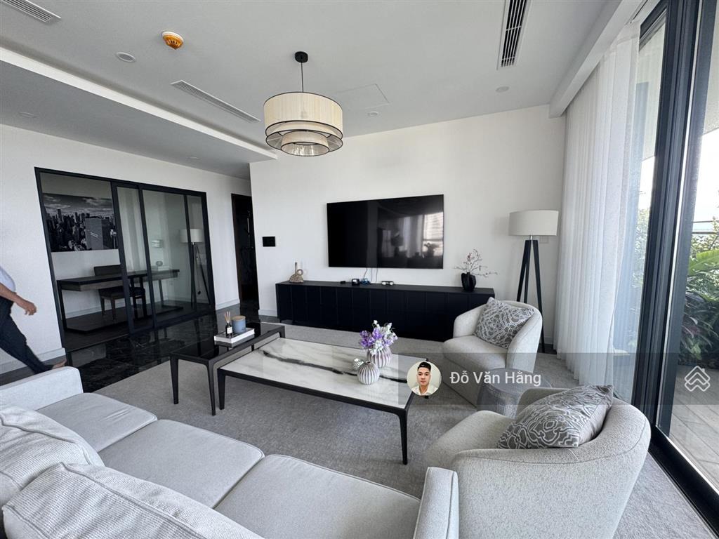 Cho thuê căn 3 ngủ full đồ đẹp 161m² view sông hồng  giá 45 triệu vào được ngay