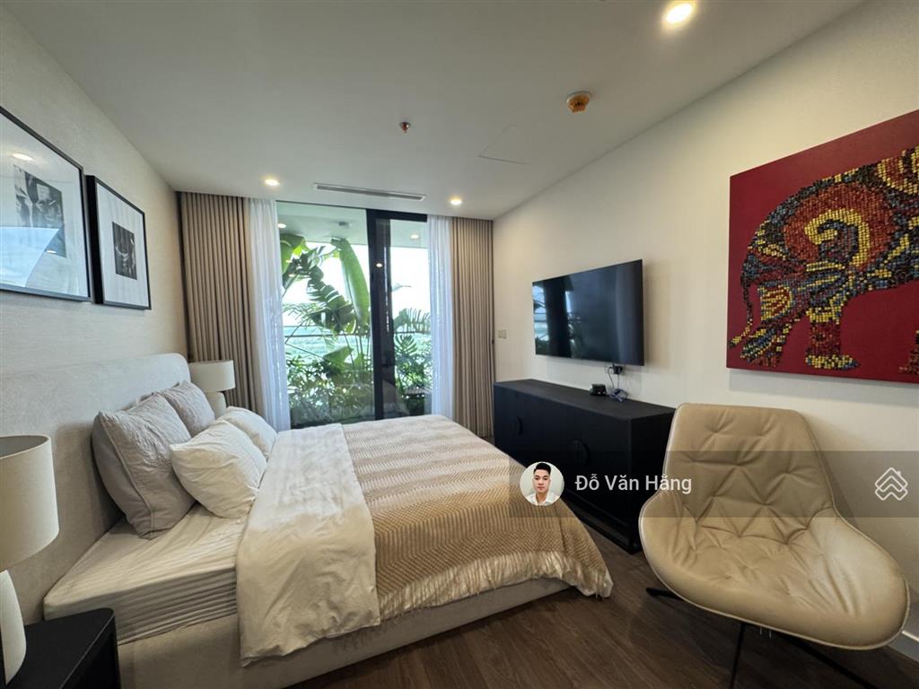 Cho thuê căn 3 ngủ full đồ đẹp 161m² view sông hồng  giá 45 triệu vào được ngay