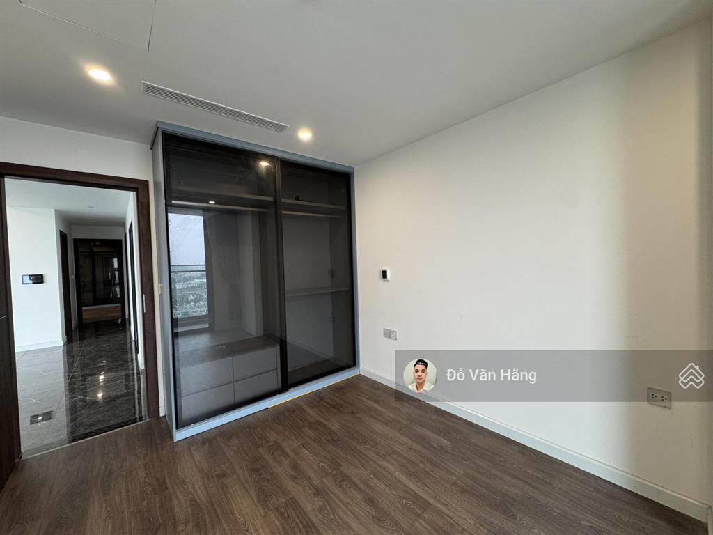 Căn 3 ngủ sunshine golden river cho thuê cơ bản giá 30 triệu/tháng vào được ngay