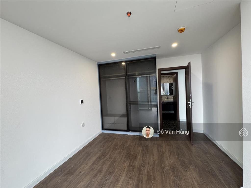 Căn 3 ngủ sunshine golden river cho thuê cơ bản giá 30 triệu/tháng vào được ngay