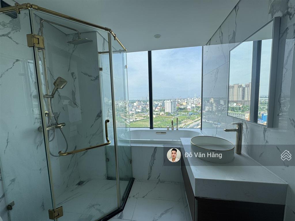 Bán căn góc 3 ngủ hướng mát ban công đông nam sẵn sổ sang tên  104m2