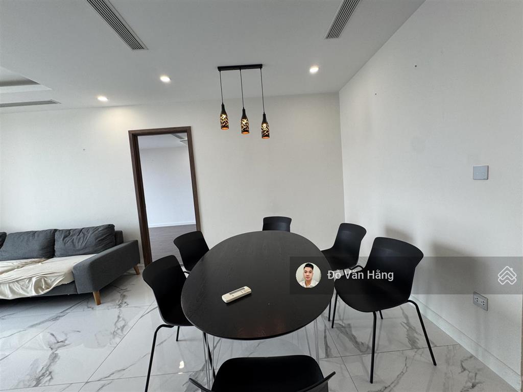 Bán nhanh căn 3 ngủ sunshine city full nội thất giá chỉ 10 tỷ, sổ đỏ sang tên