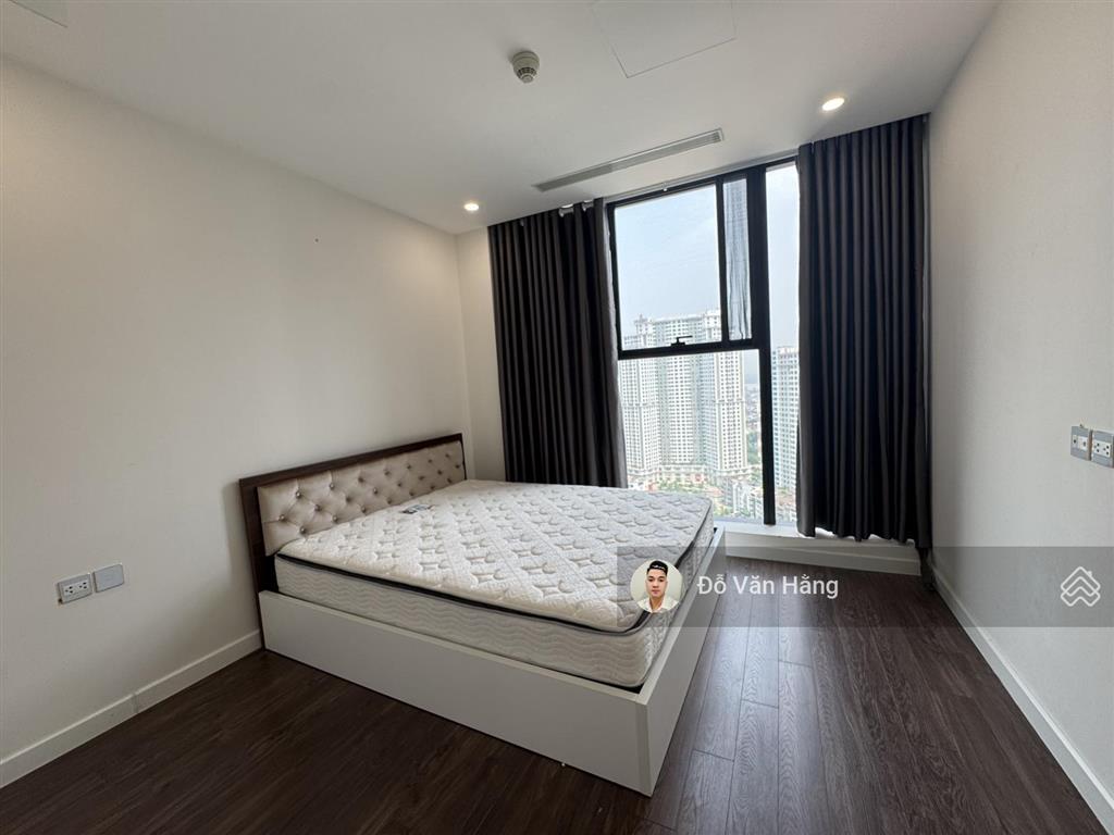 Bán nhanh căn 3 ngủ sunshine city full nội thất giá chỉ 10 tỷ, sổ đỏ sang tên