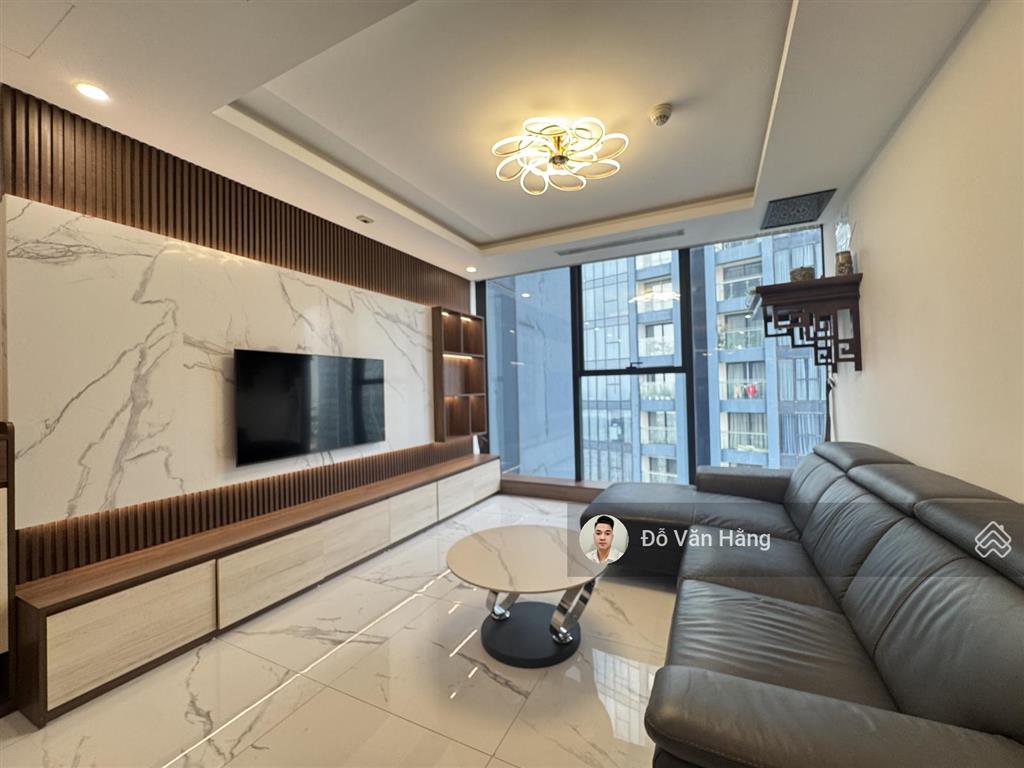 Cho thuê nhanh căn 3 ngủ full đồ sunshine city vào được ngay 24 triệu/tháng
