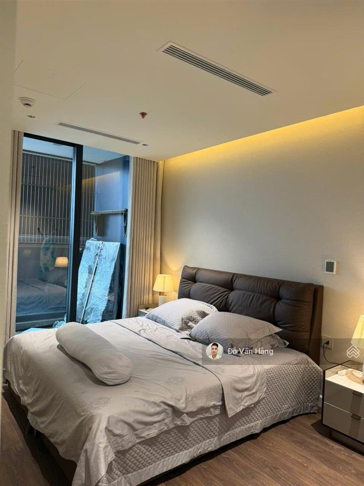 Cho thuê nhanh căn 3 ngủ rộng 141m2 sunshine golden river giá 39 triệu/tháng vào ở được ngay
