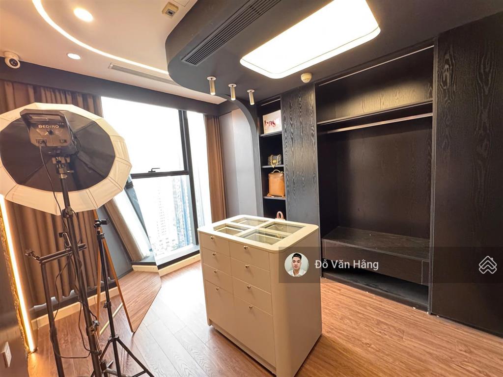 Bán căn góc 3 phòng ngủ full nội thất sunshine city 104m2  sổ đỏ sang tên