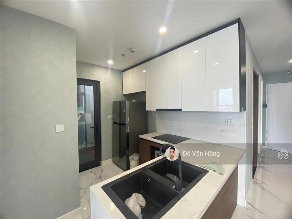 Cho thuê nhanh căn 2 ngủ full đồ sunshine city tầng cao 80m2