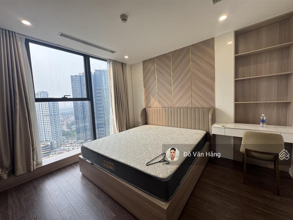 Cho thuê căn góc 3 ngủ full đồ sunshine city  giá 26 triệu vào được ngay