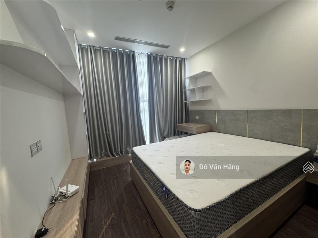 Cho thuê căn góc 3 ngủ full đồ sunshine city  giá 26 triệu vào được ngay