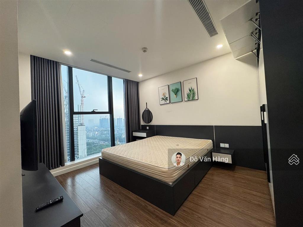 Bán nhanh căn hộ 3 ngủ full đồ sunshine city tầng cao giá 9,9 tỷ