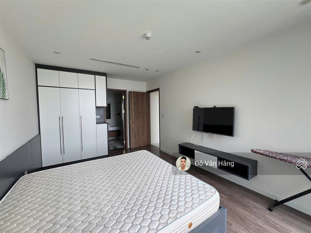 Cho thuê nhanh căn 3 ngủ full đồ tầng cao view sông hồng sunshine city giá 27 triệu/tháng