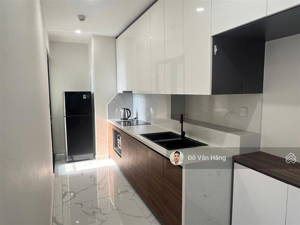 Bán nhanh căn 3 ngủ full đồ sunshine city 89m2 giá 8 tỷ sổ đỏ sang tên
