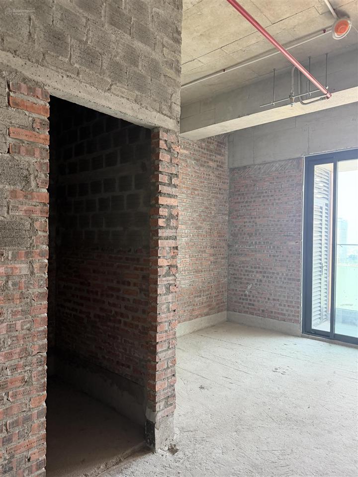 Căn stu tầng 2x mặt tiền sông hàn, view cầu rồng. hoàn thiện cho thuê ngay  0932 509 *** na