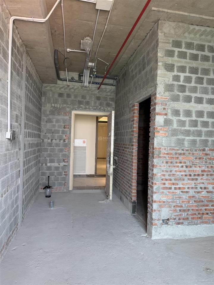 Căn stu tầng 2x mặt tiền sông hàn, view cầu rồng. hoàn thiện cho thuê ngay  0932 509 *** na