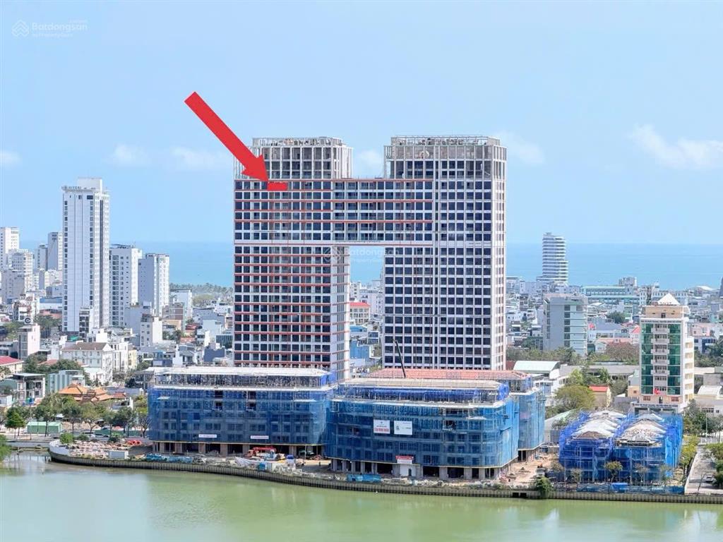 Căn stu tầng 2x mặt tiền sông hàn, view cầu rồng. hoàn thiện cho thuê ngay  0932 509 *** na